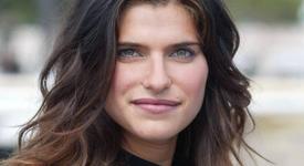 Лейк Бел секси във фотосесия за ELLE UK