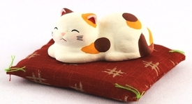 12 часа спасяваха играчка, мяукаща като котка 