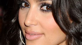 Ким Кардашиян секси в списанието Allure