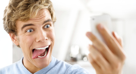 Апликация превръща досадните selfie-та в забавни стикери