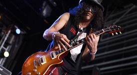 Slash идва в София - забранил е твърдия алкохол на музикантите си