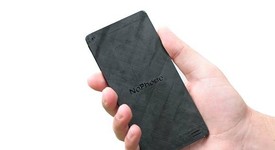 NoPhone Air - телефонът, който не прави нищо