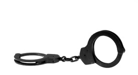 82-годишна баба атакува въоръжен банков обирджия