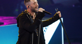 Адам от Maroon 5 работил в закусвалня