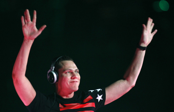 Tiesto с внушително парти на летище София, терминал 2