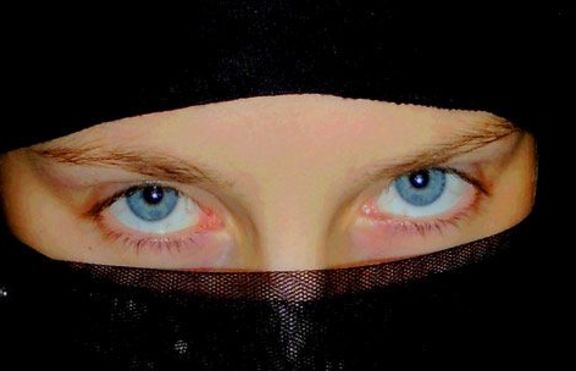Положителни и отрицателни черти в Исляма