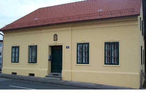 Продава се къщата на Адолф Хитлер