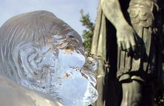 Берлускони се топи 