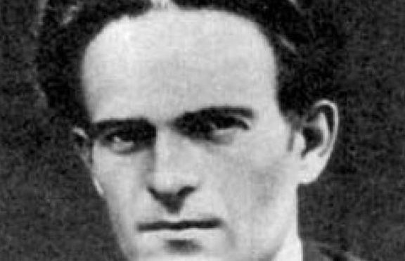 Издигат паметник на Никола Вапцаров в Скопие