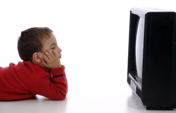 Порно на Playboy Channel се завъртя по два детски канала 