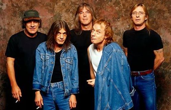 Пускат още 3000 билета за концерта на AC/DC 