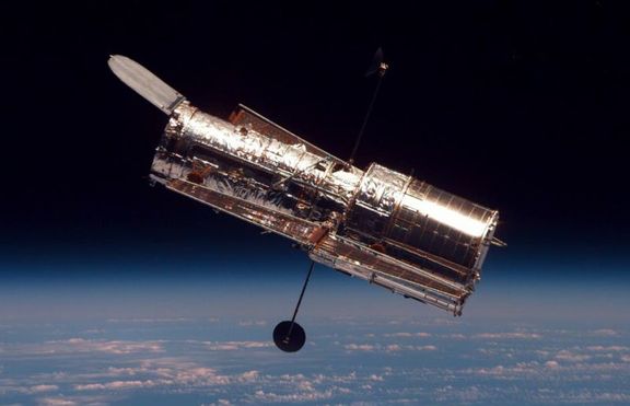На 24 април 1990 година е изстрелян космическият телескоп Хабъл