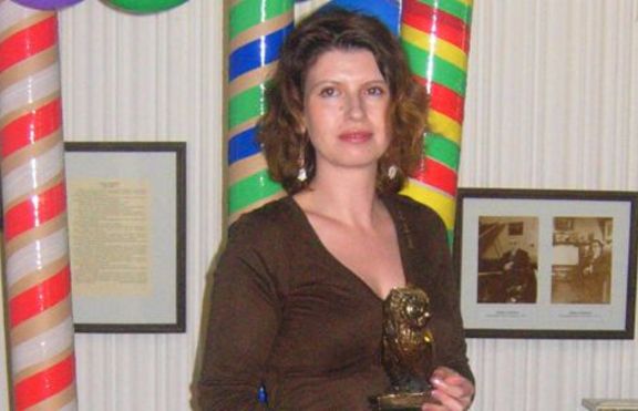 Юлка на турне из страната, поредна награда за младата авторка