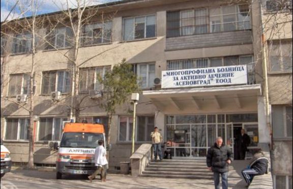 Боклукчийска кола затисна тийнейджър