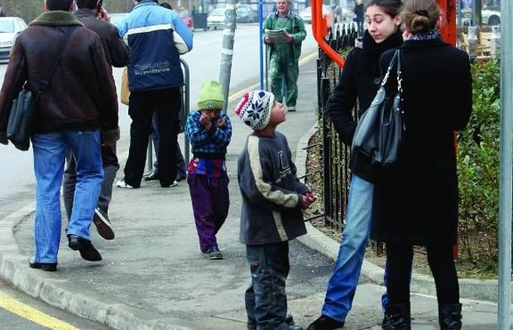 Просещите деца в столицата си докарват около 2000лв. на месец