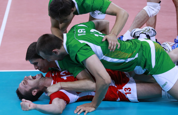Фамозна България на 1/2-финал в Евроволей 2013