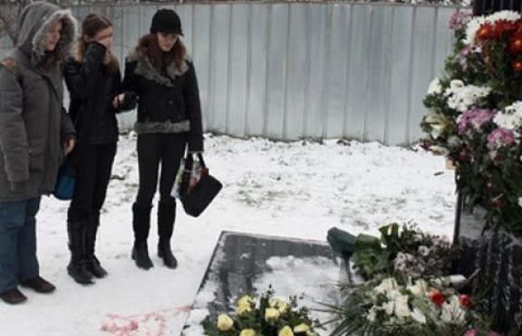 Паметникът  на загиналите деца при 