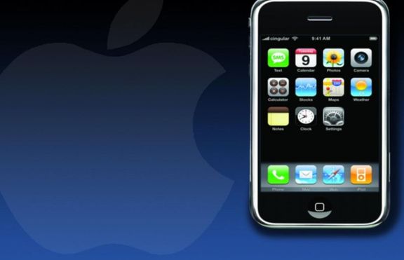 Apple ще подарява безплатни калъфчета за новия iPhone 4