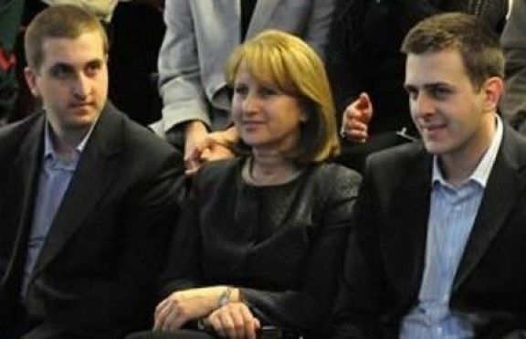 Големият син на президента минава днес под венчилото