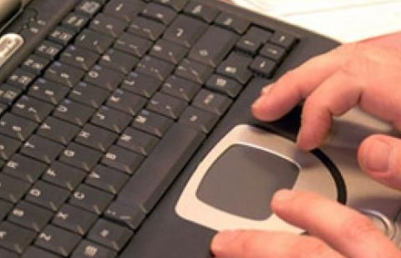 Продължителната работа на компютър разболява