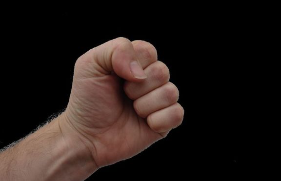15-годишен набил крадци