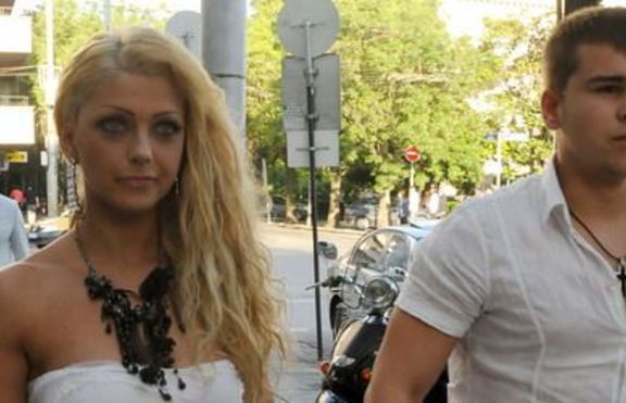 Емануела и гаджето й Денис Касъмов кроят планове за нетрадиционна сватба