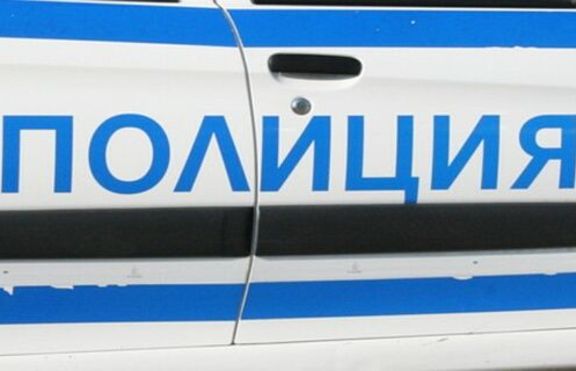 Полицай преби седмокласник - заварил го с неговата дъщеря сами у тях