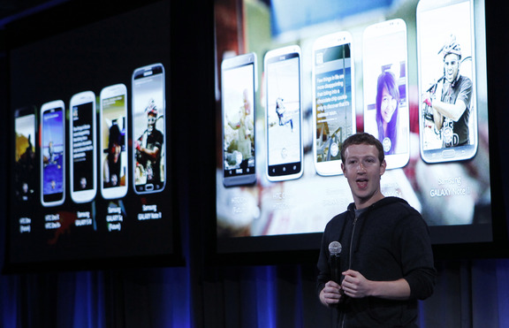 Facebook търси пряк път към смартфона ти