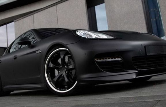 Силвестър Сталоун продава автомобила си Porsche Panamera