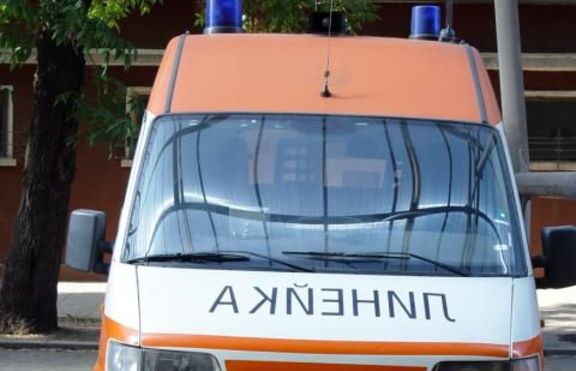 Любовна мъка доведе 14-годишна тийнейджърка до алкохолна кома