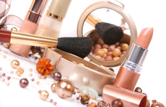 Изберете си козметика според зодията, която сте