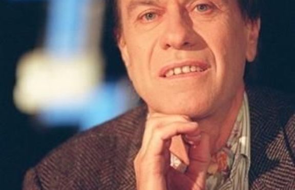 Пиер-Жил дьо Жен с Нобелова награда за физика за 1991 година 