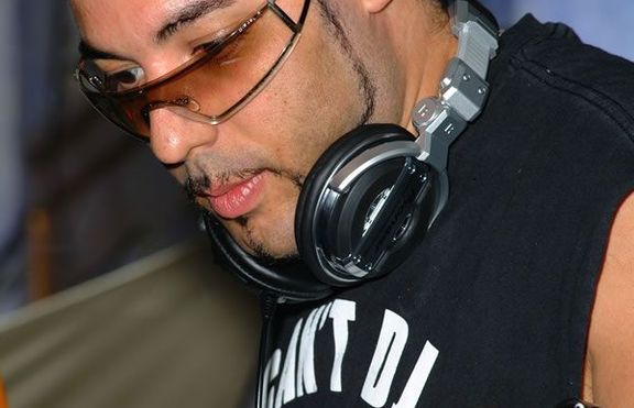 Световноизвестният DJ Roger Sanchez ще закрие сезона в 