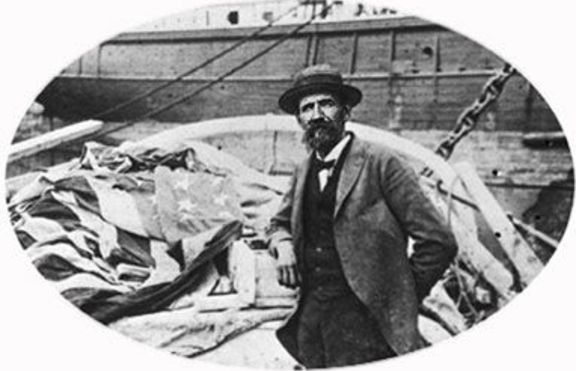 Първият самотен мореплавател Джошуа Слоукъм 