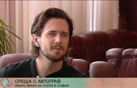 Авторът на бестселъра „Червен изгрев“ за пръв път в България