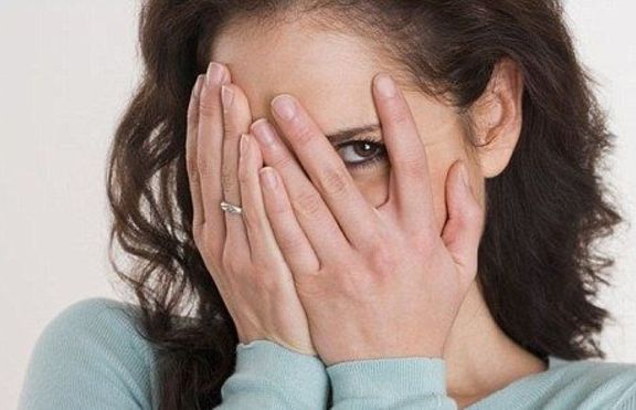 Повече от половината жени не харесват снимките си 