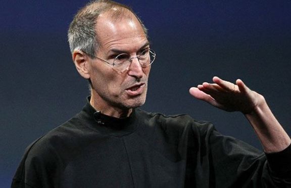 Основателят на Apple, Стив Джобс,   напусна компанията 