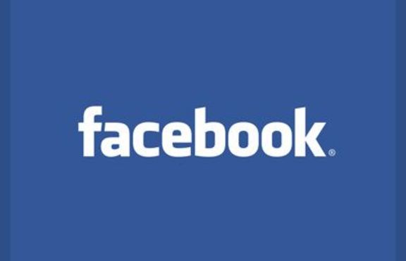 Facebook тества преводач на коментари