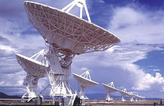 SETI продължава работа благодарение на Джоди Фостър и още 2557 души 