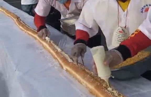 Колумбийци приготвиха най-дългия хот-дог в света 
