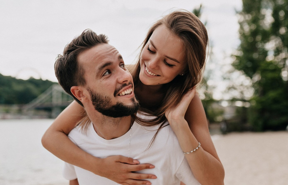 Унисекс парфюми – добър избор ли са за двойки?