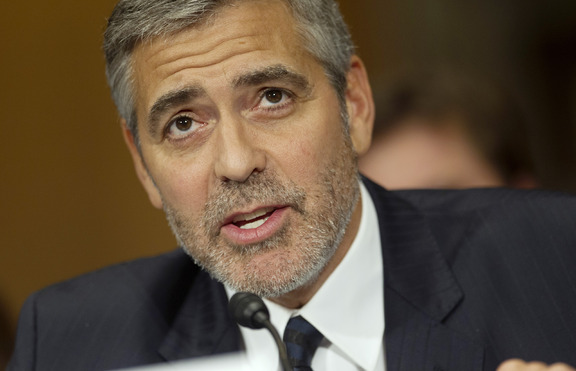 Джордж Клуни се предложи в благотворителен търг