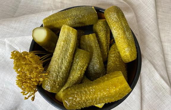 4 причини да ядете кисели краставички