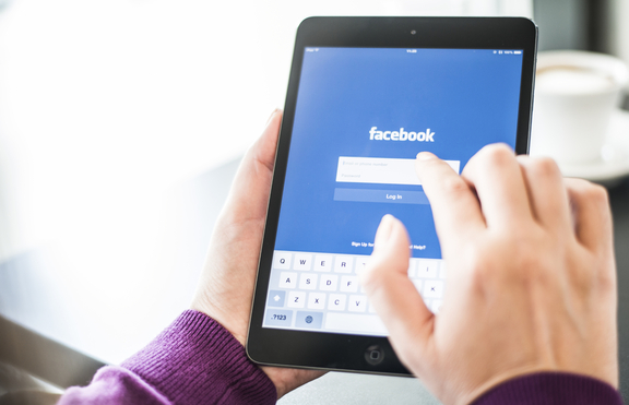 Бизнесът вече може да изпраща лични съобщения на потребителите във Facebook