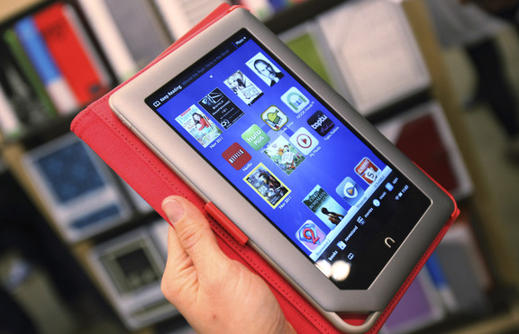 Barnes & Noble конкурира Amazon с новите Nook-ове