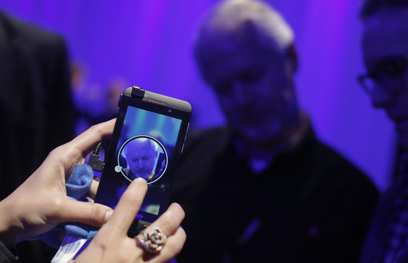 Blackberry 10 разочарова със слаба картова услуга