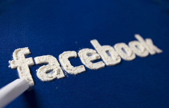Няколко Facebook потребители, които е по-добре да не съществуват ...