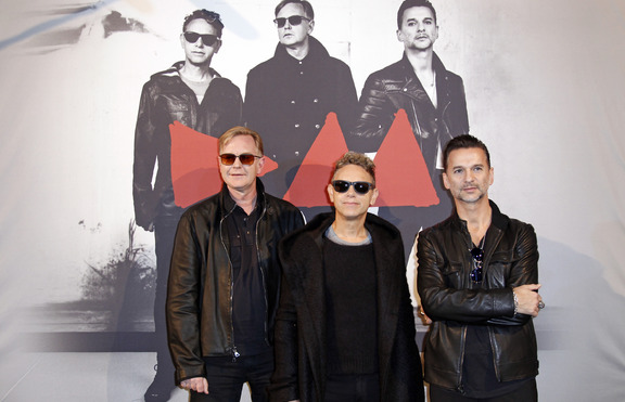 Depeche Mode ще взривят стадион 