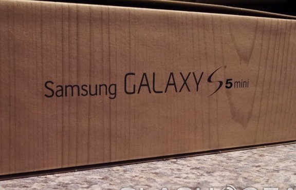 Изтекоха снимки на Galaxy S5 mini, които разкриват характеристиките му 