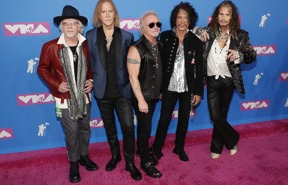 Aerosmith със звезда на Алеята на славата
